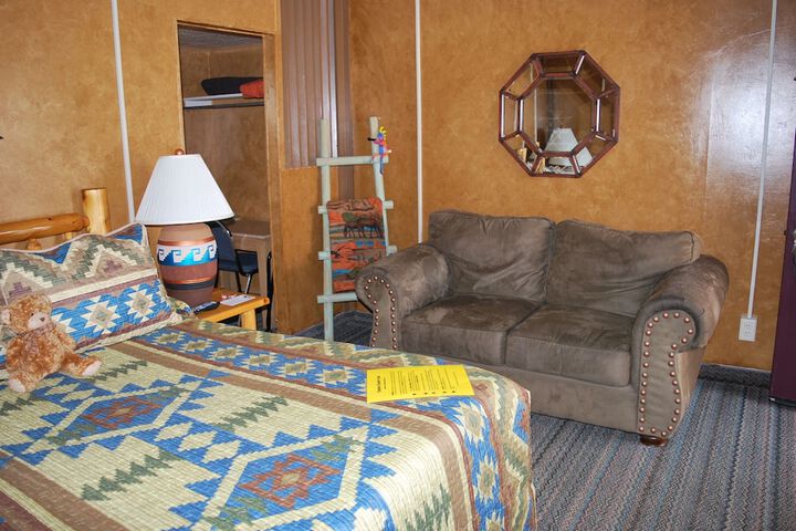 Room 51 of 128