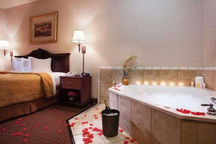 Room 14 of 36