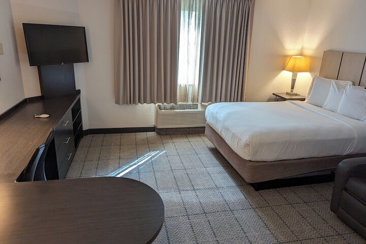 Sonesta Simply Suites Dallas Richardson
