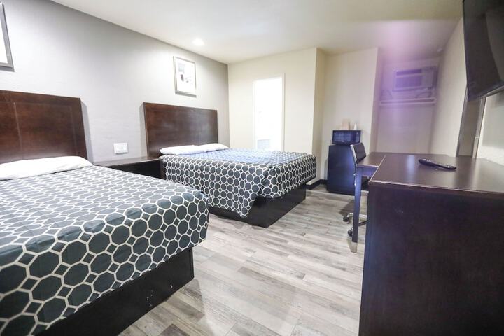 Room 14 of 22