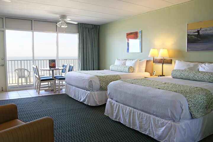 Room 28 of 61