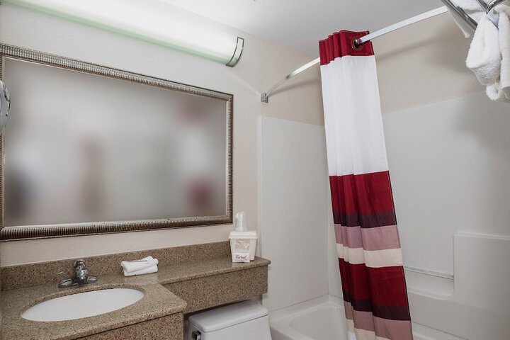 Room 32 of 44