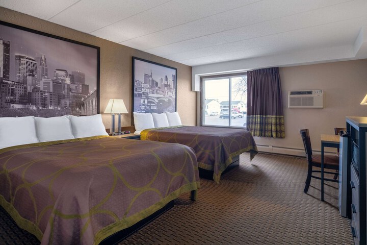 Room 26 of 27