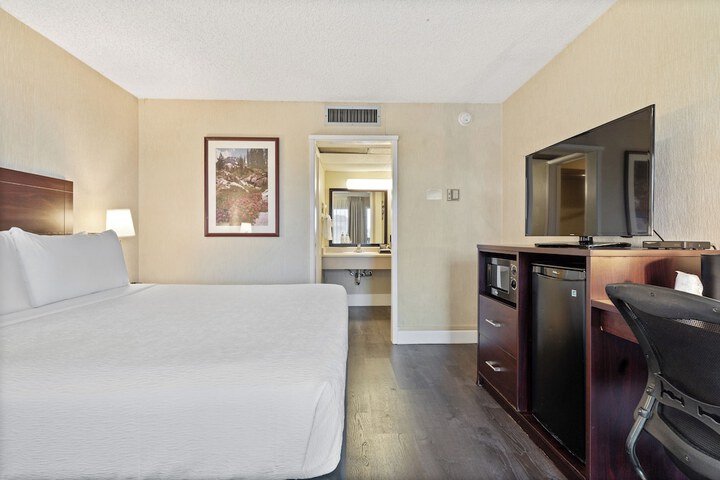 Room 19 of 46