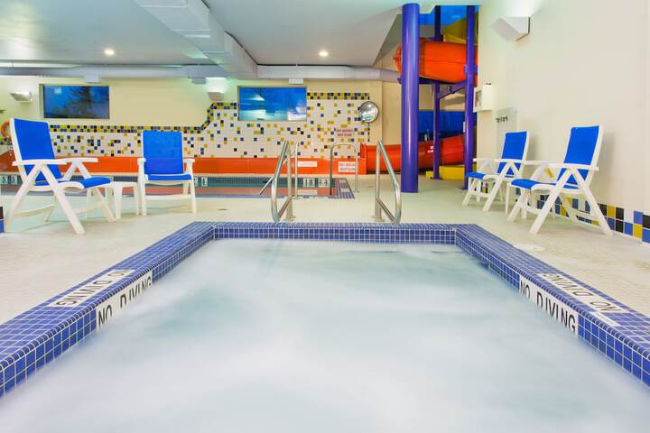 Pool 4 of 43
