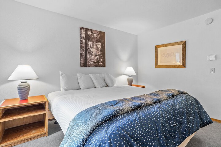 Cozy Kirkwood Condo â The Meadows 2 Bedroom 2 Condo by RedAwning