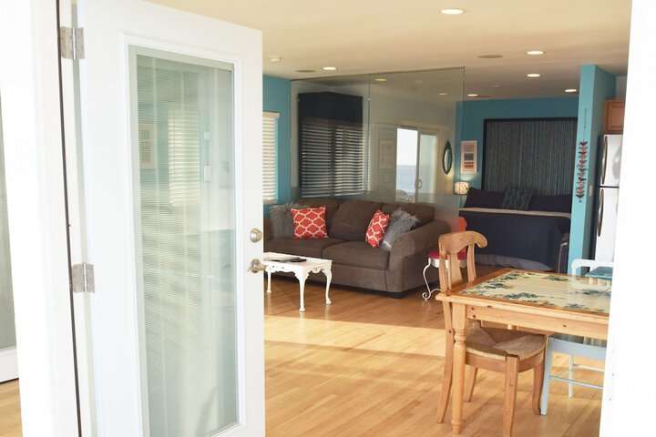 Malibu Beach Paradise Apartments
