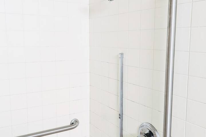 Quality Inn & Suites Decatur - Priceville I-65