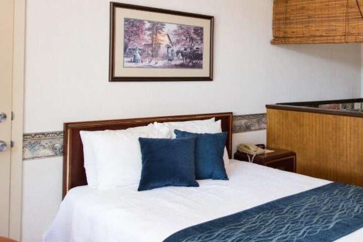 Highland Manor Inn