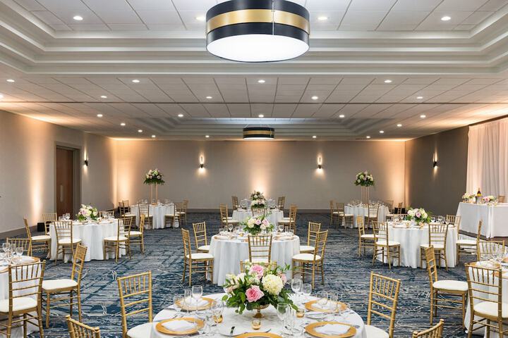 Ballroom/Hall 50 of 62