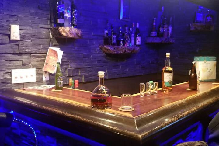 Lounge 50 of 55