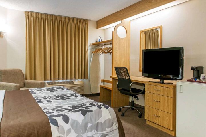 Room 14 of 31