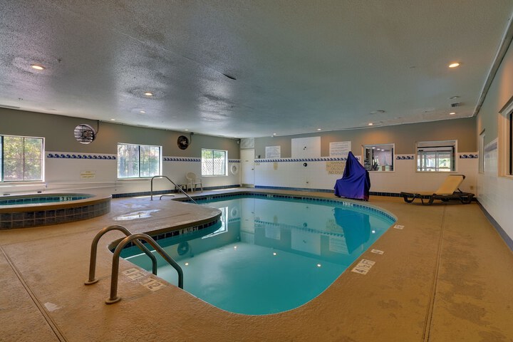 Pool 6 of 34