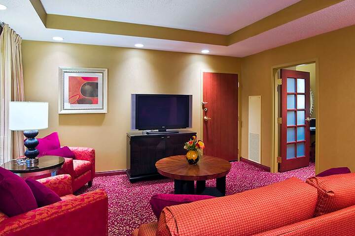 Room 18 of 48