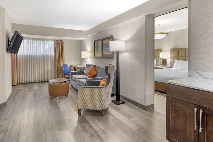 Best Western Plus Miamisburg-Dayton Suites Banquets & Hotel
