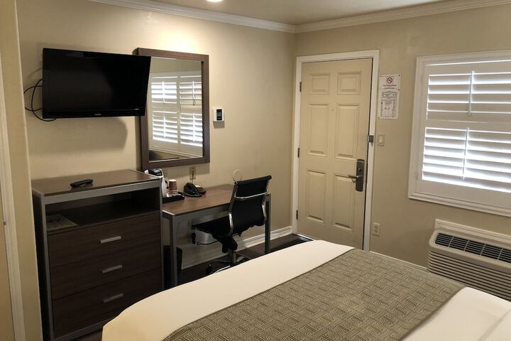 Room 16 of 55