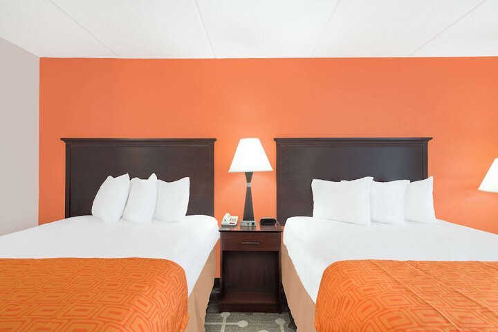 Room 6 of 23