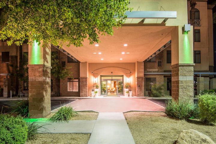 Hotel 5 of 57