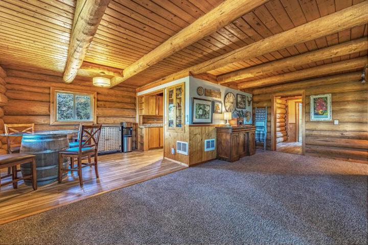 Rowland Log Cabin
