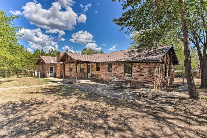Lovely anna Fink House w / Patio & Fire Pit