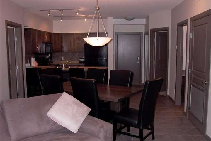 Room 5 of 10