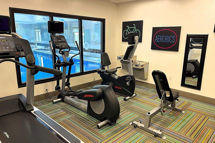 Holiday Inn Express & Suites Shippensburg by IHG