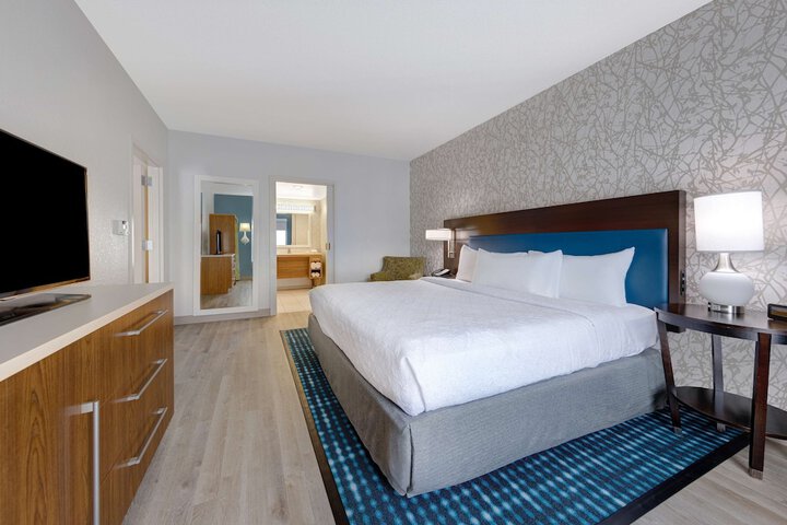 Room 43 of 70