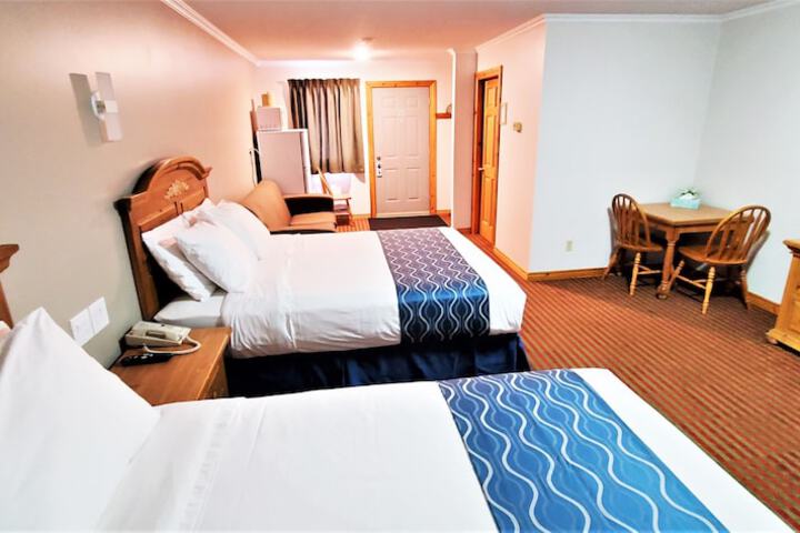 Room 47 of 181