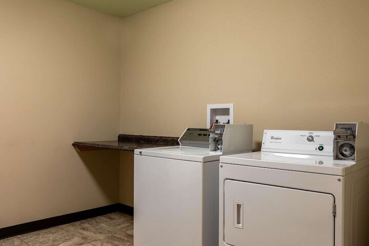 Room 15 of 25