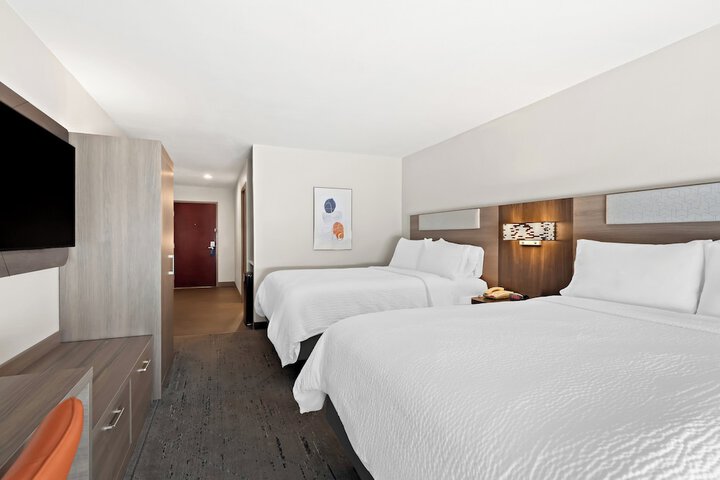 Holiday Inn Express & Suites Perry by IHG