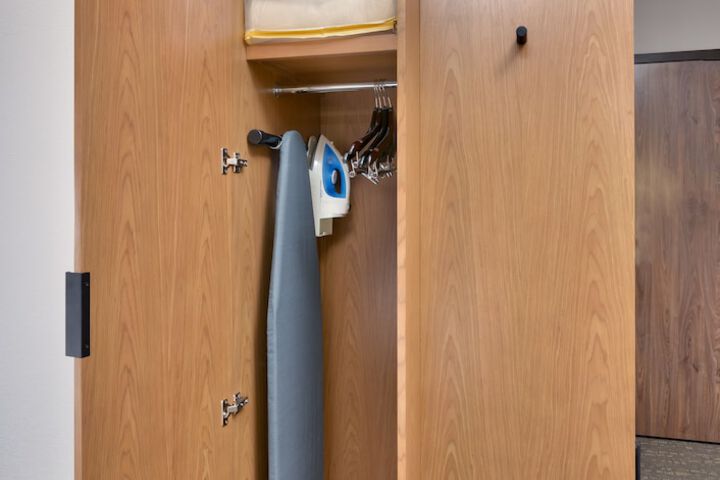 Room 21 of 43