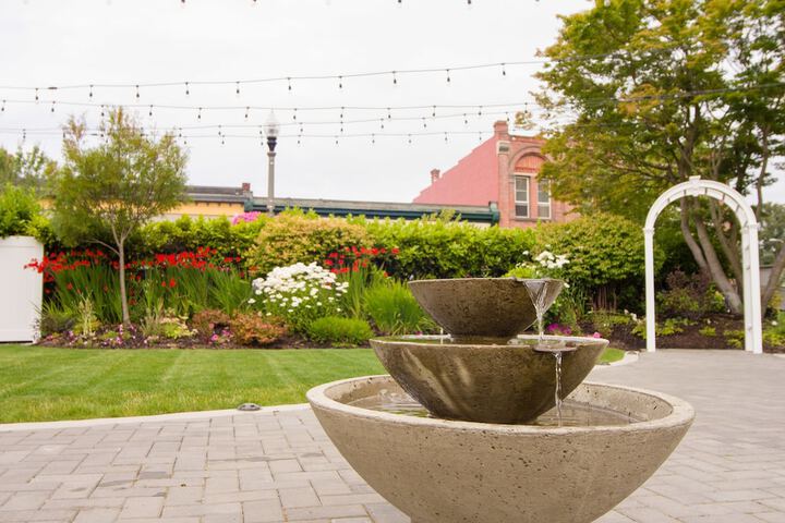 Majestic Inn & Spa