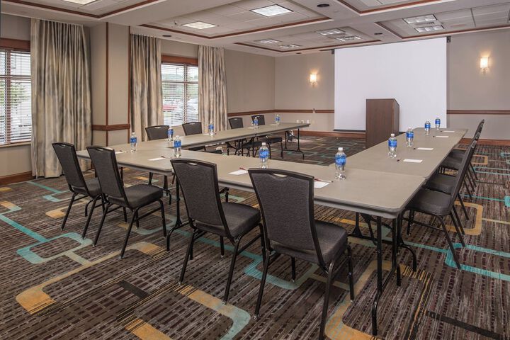 Residence Inn by Marriott Chesapeake Greenbrier