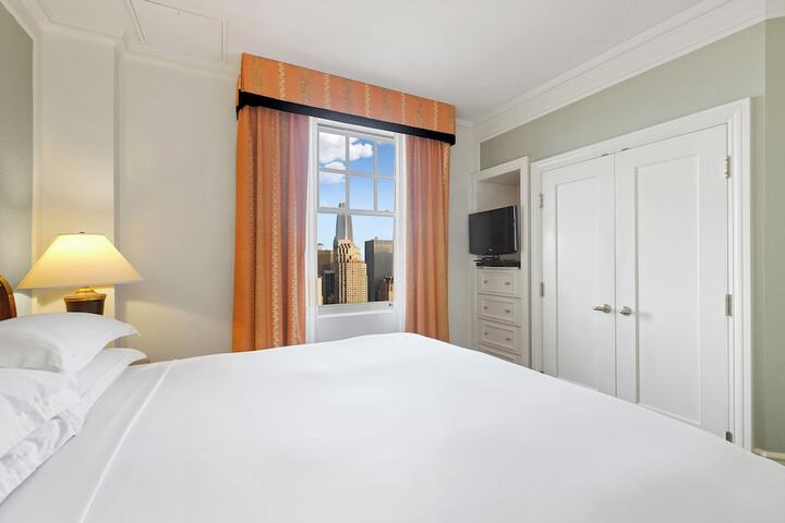 Room 141 of 207