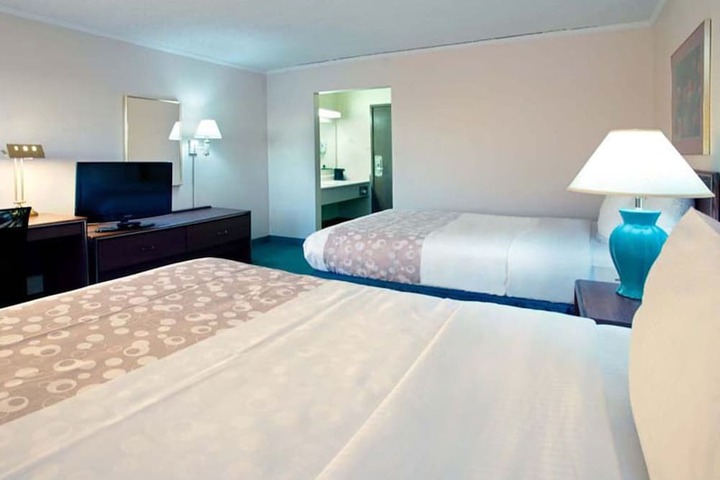 Room 28 of 52