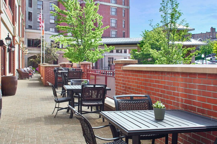 Hampton Inn & Suites Saratoga Springs Downtown