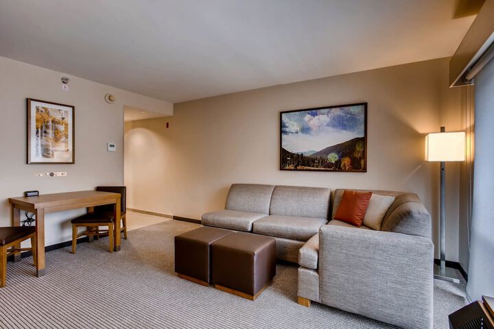 Hyatt Place Keystone / Dillon