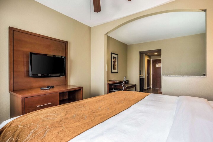 Room 14 of 40