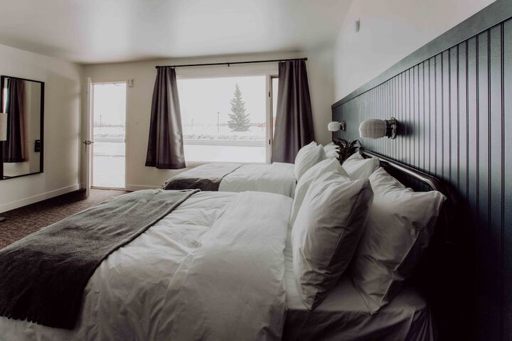 The Bayview Motel - Fort Frances ON - Lakeside Motel