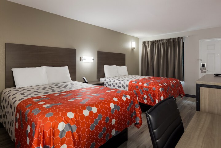 Econo Lodge Inn & Suites Ocean Springs - Biloxi