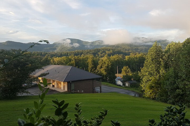 Townsend River Breeze Inn