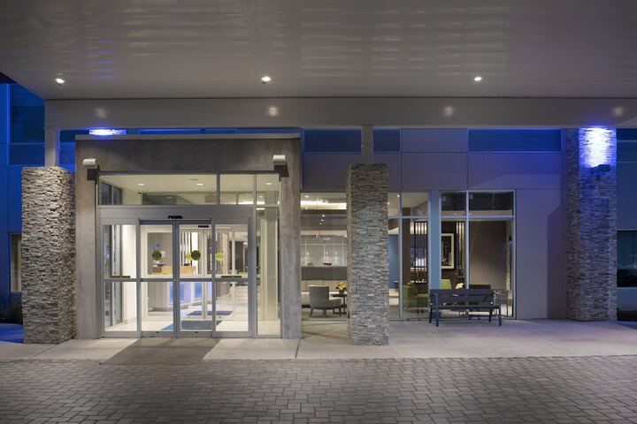 Hotel 5 of 40