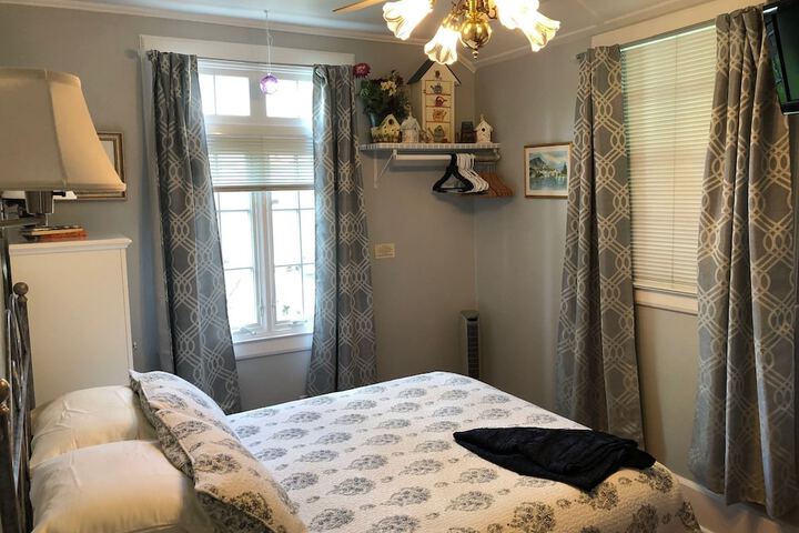 Room 32 of 51