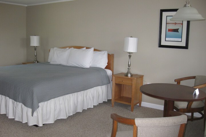 Room 15 of 30