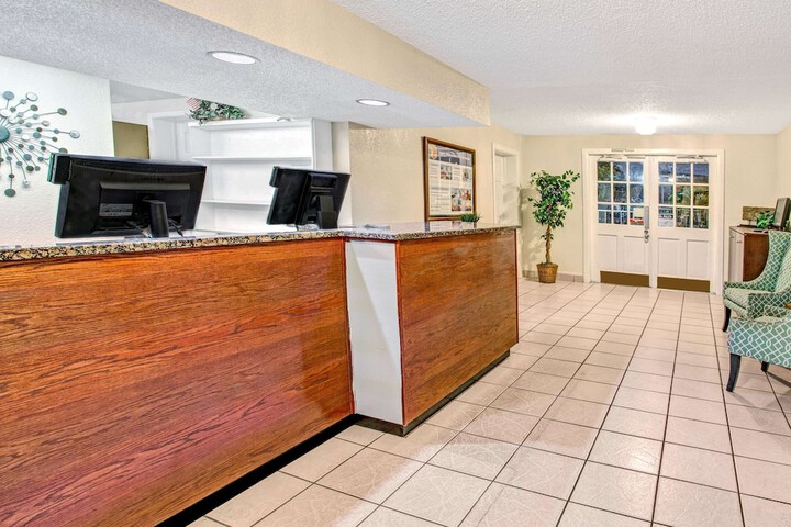 Super 8 by Wyndham Kissimmee