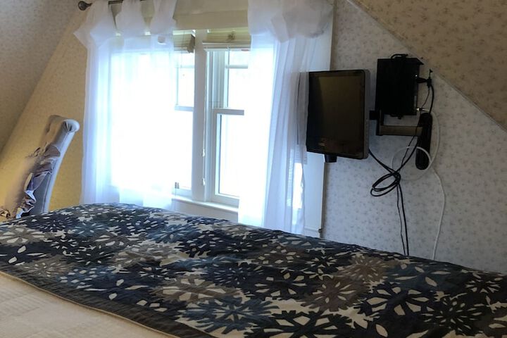 Brook Farm Inn