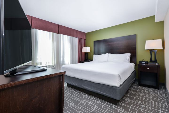 Room 15 of 21