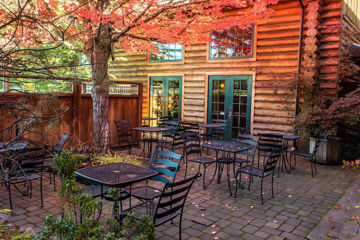 The Lodge at Riverside