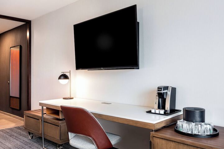 Room 18 of 41