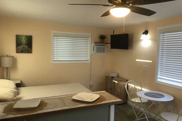 Aarons Cottage